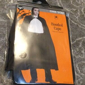 Hooded costume cape NWT
